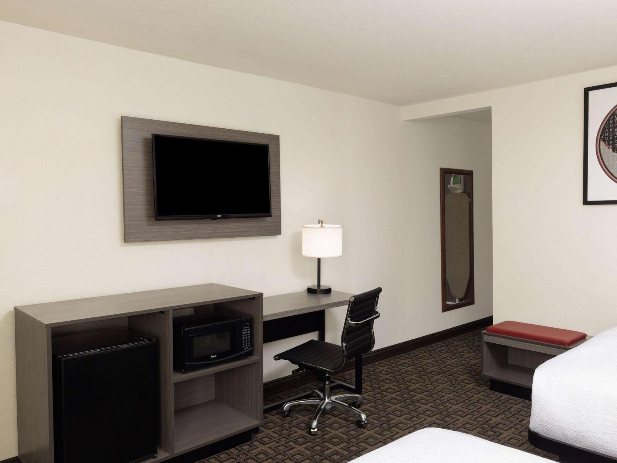 Ramada By Wyndham Elko Hotel At Stockmen'S Casino Exteriér fotografie