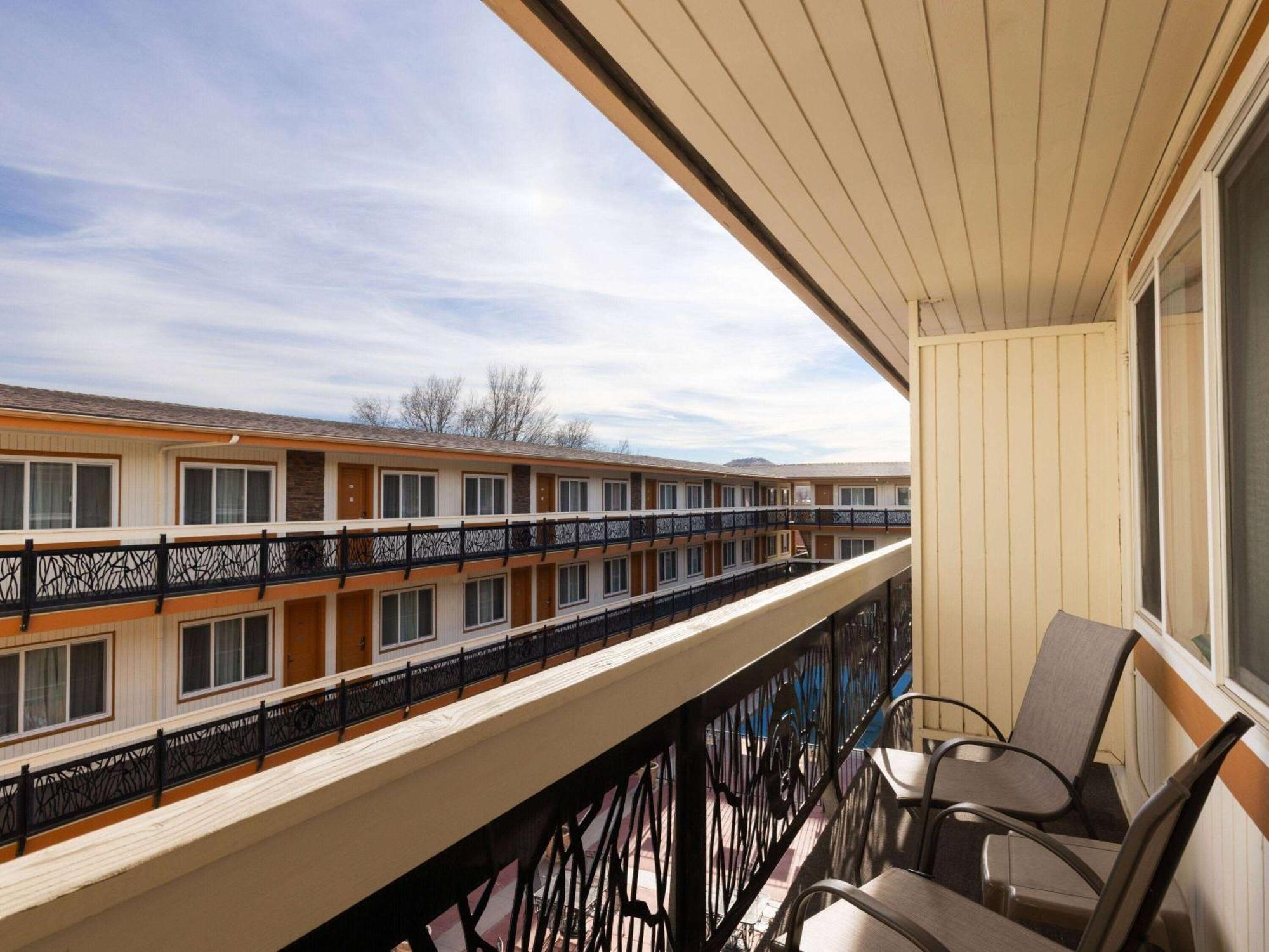 Ramada By Wyndham Elko Hotel At Stockmen'S Casino Exteriér fotografie