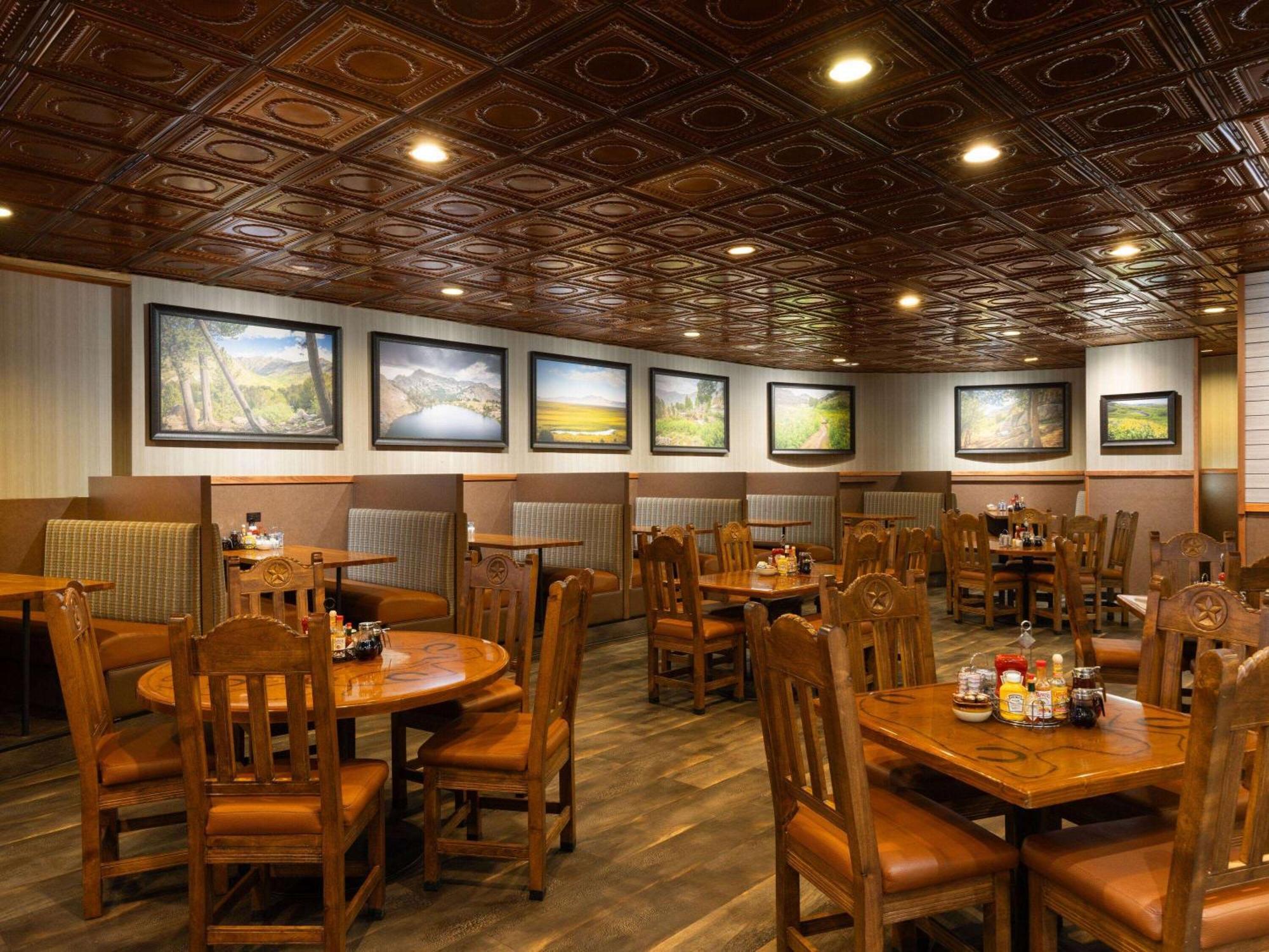 Ramada By Wyndham Elko Hotel At Stockmen'S Casino Exteriér fotografie